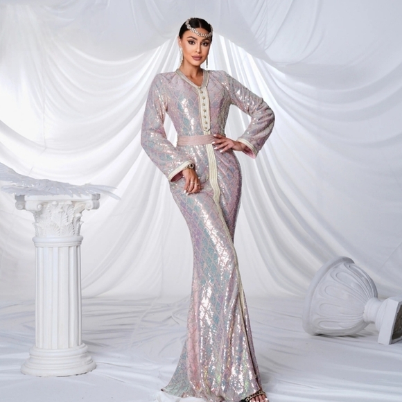 Pink V-Neck Bishop Sleeve Wedding Gown - Picture 5 of 13